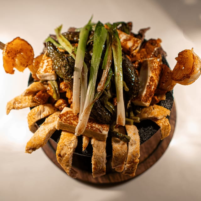 Molcajete Bravo.